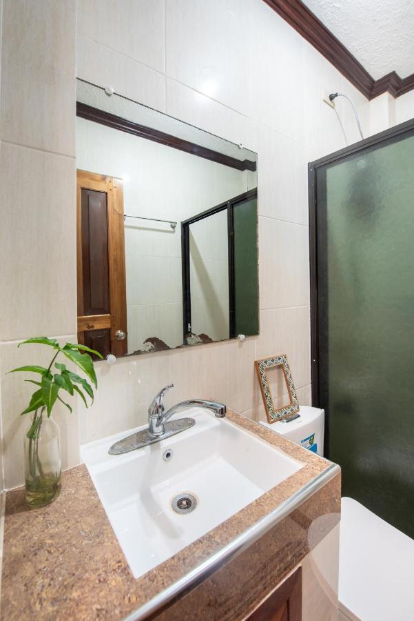 Siesta Siargao Apartment Хенерал Луна Екстериор снимка