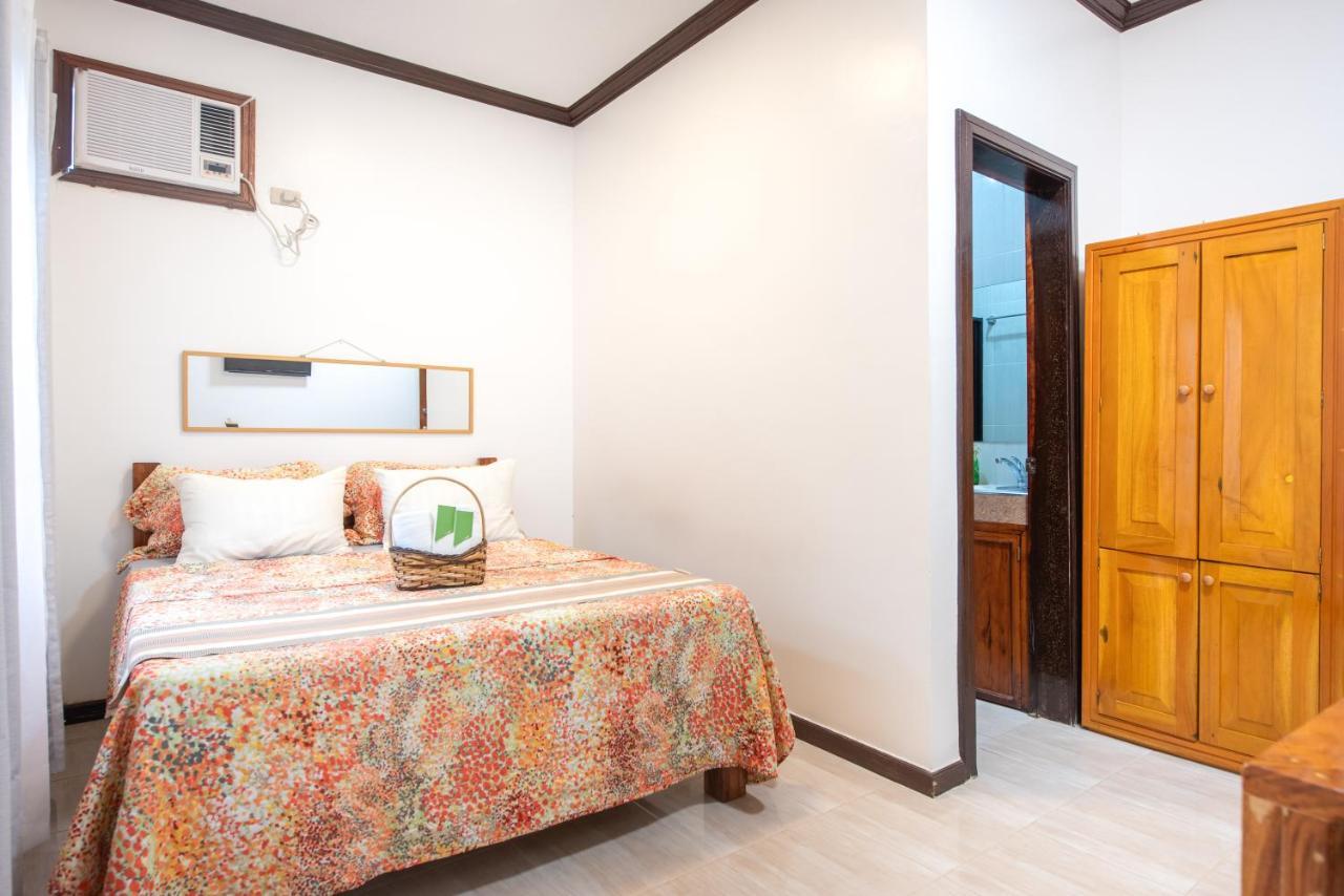 Siesta Siargao Apartment Хенерал Луна Екстериор снимка
